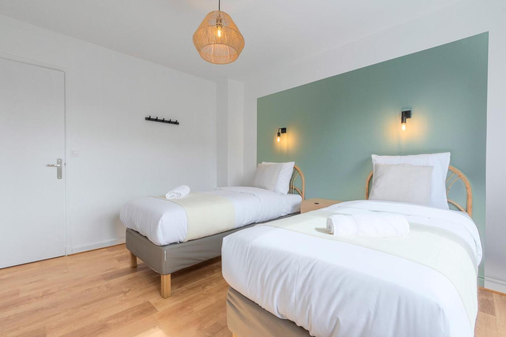 Functional 2 Bedroom Apartment ليل المظهر الخارجي الصورة